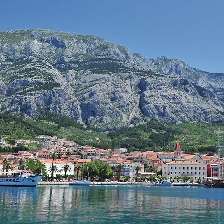 Cozy Apartment In Makarska With Kitchen Esterno foto